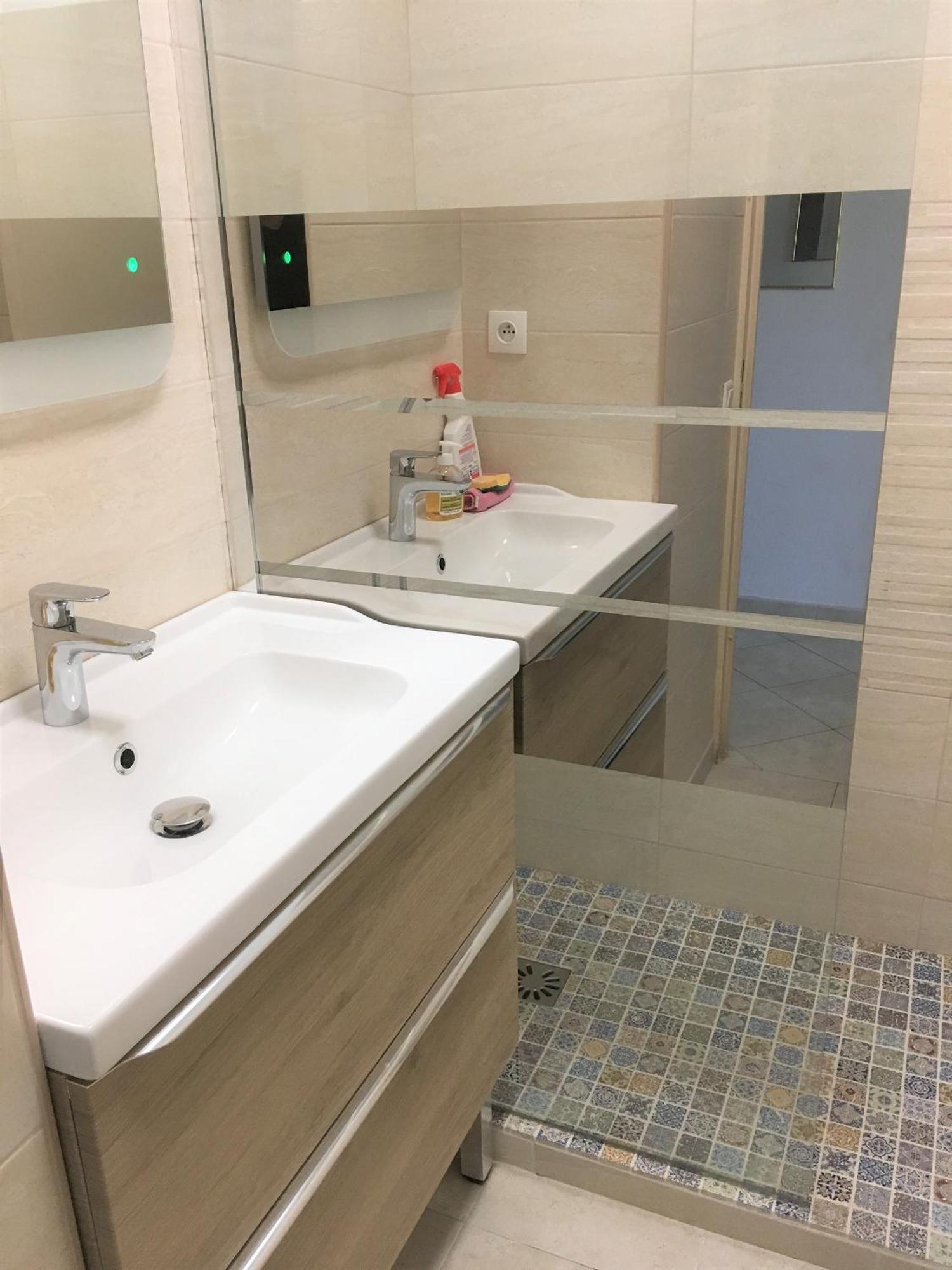 Agreable Appartement 4 Personnes A Villeneuve-Loubet Plage, Piscine, Mer, Commerces A Proximite Ngoại thất bức ảnh
